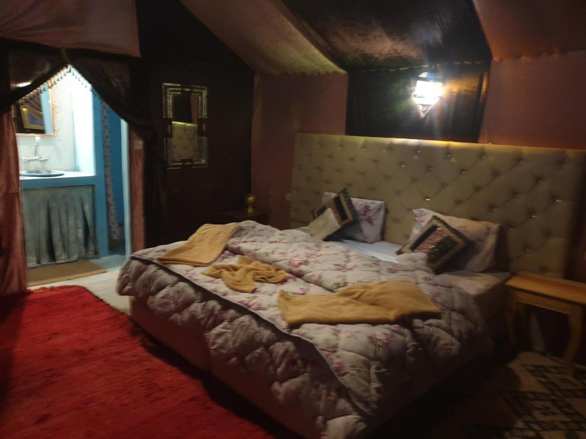 Auberge Sahara Garden Lac Yasmins ภายนอก รูปภาพ