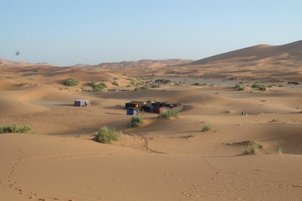 Auberge Sahara Garden Lac Yasmins ภายนอก รูปภาพ