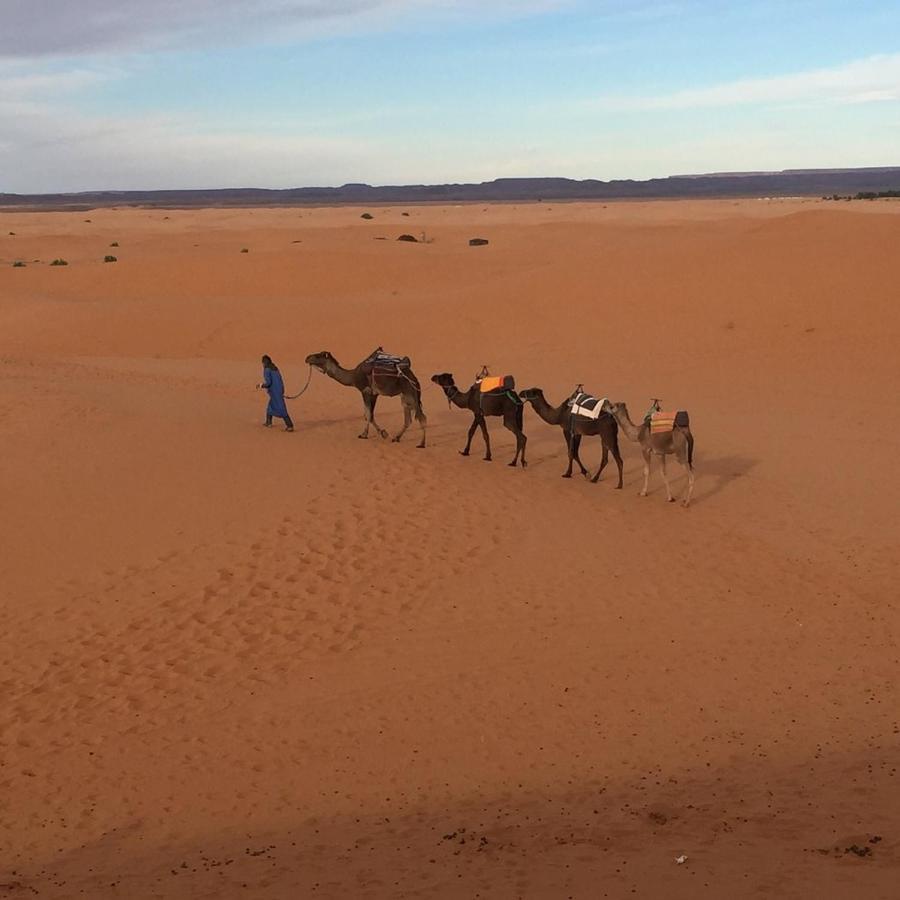 Auberge Sahara Garden Lac Yasmins ภายนอก รูปภาพ