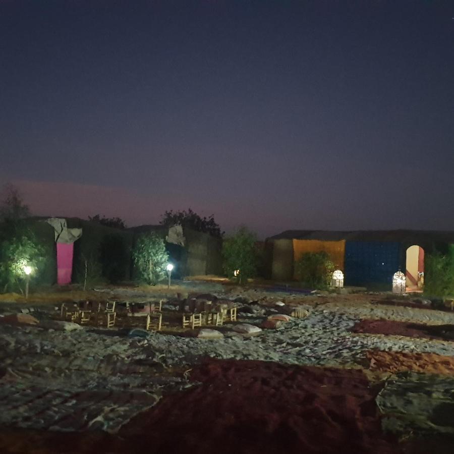 Auberge Sahara Garden Lac Yasmins ภายนอก รูปภาพ