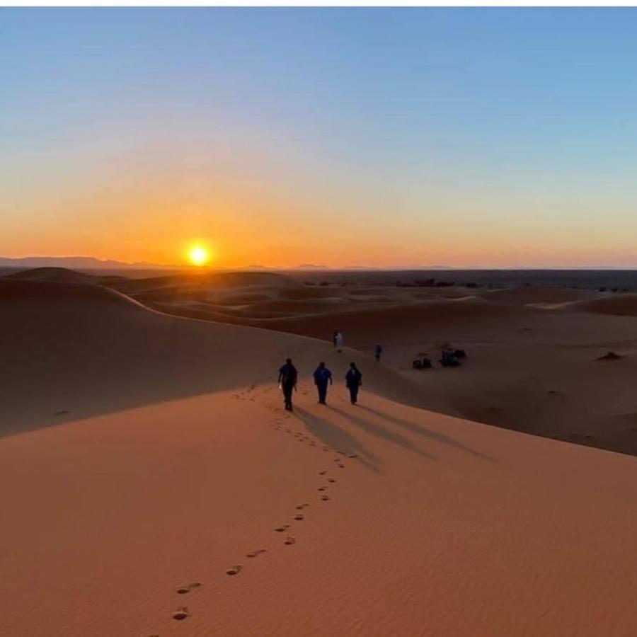 Auberge Sahara Garden Lac Yasmins ภายนอก รูปภาพ