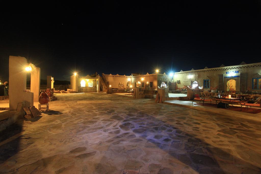 Auberge Sahara Garden Lac Yasmins ภายนอก รูปภาพ