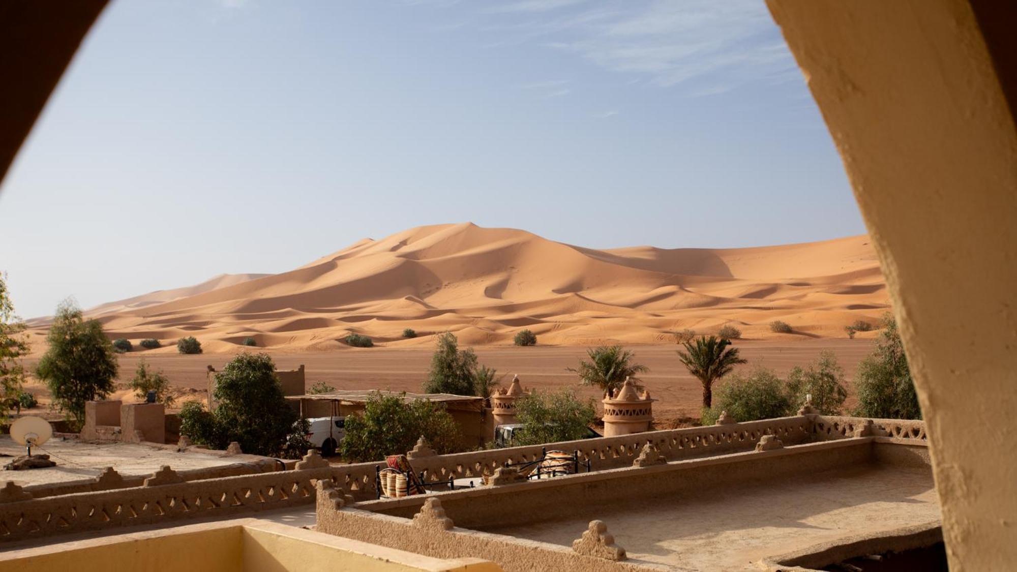 Auberge Sahara Garden Lac Yasmins ภายนอก รูปภาพ