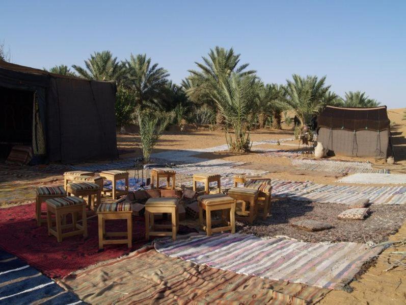Auberge Sahara Garden Lac Yasmins ภายนอก รูปภาพ
